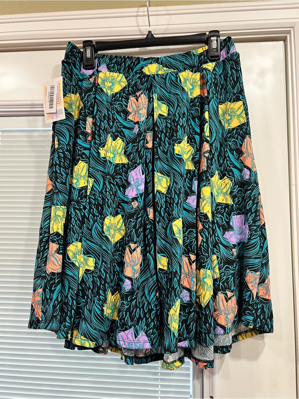 NWT Lularoe Madison skirt XL